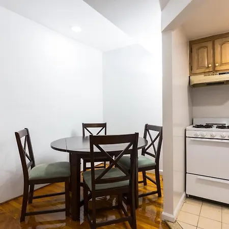 Apartment Quick Walk To Central Park New York