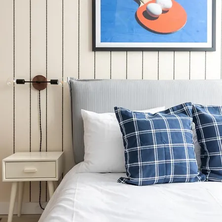 Chic Suites At Wall Street By Sonder Holiday home *