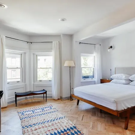 Apartment Stuyvesant Heights Townhouse