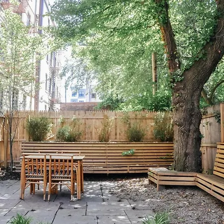 Stuyvesant Heights Townhouse Apartment New York