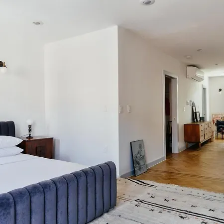 Stuyvesant Heights Townhouse * New York