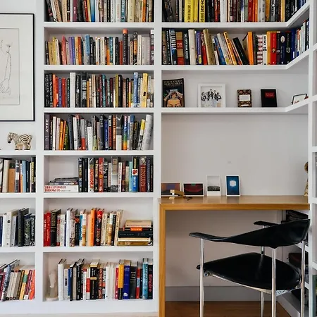 Stuyvesant Heights Townhouse Apartment *