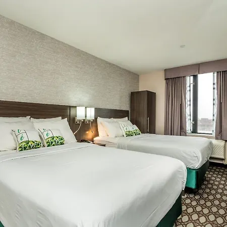 Letap Near Airtrain Jfk Airport 3*