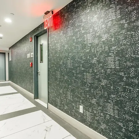 Letap Near Airtrain Jfk Airport Hotel New York
