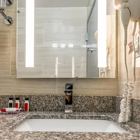 Letap Near Airtrain Jfk Airport