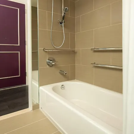 Hotel Staypineapple, An Artful Hotel, Midtown 4*