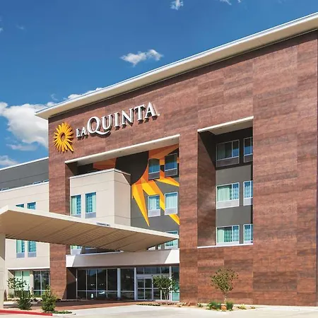 La Quinta Long Island