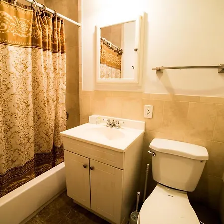 Apartment Midtown Two Bedroom Apartment - Central Park