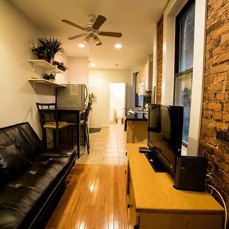 Midtown Two Bedroom Apartment - Central Park New York