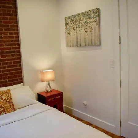 Kips Bay Sleeps 6 Air Con Wifi *