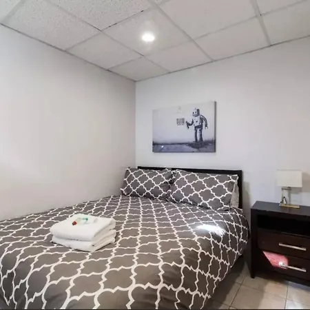 Large 5br 2ba Private Garden Williamsburg *