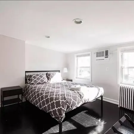 Holiday home Large 5br 2ba Private Garden Williamsburg *