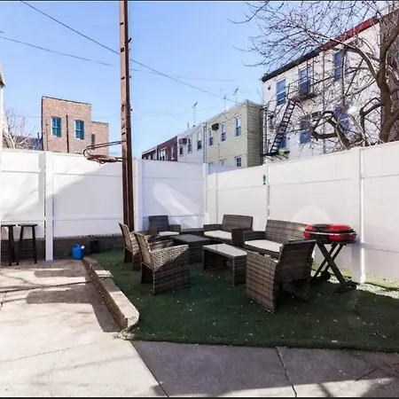 Holiday home Large 5br 2ba Private Garden Williamsburg *