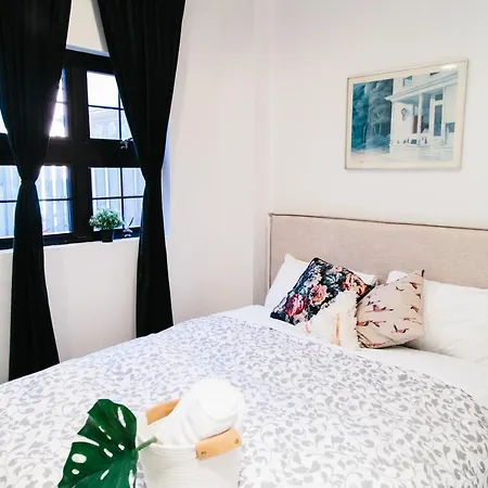 3 Bedroom Williamsburg Duplex 15 Mins To Manhattan