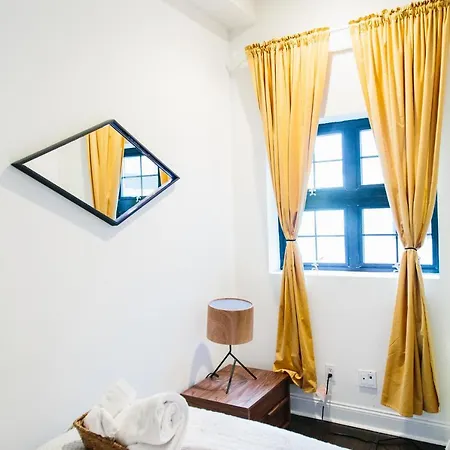 Apartment 3 Bedroom Williamsburg Duplex 15 Mins To Manhattan *