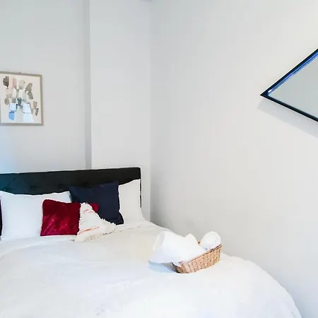 3 Bedroom Williamsburg Duplex 15 Mins To Manhattan * New York