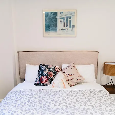 3 Bedroom Williamsburg Duplex 15 Mins To Manhattan Apartment New York