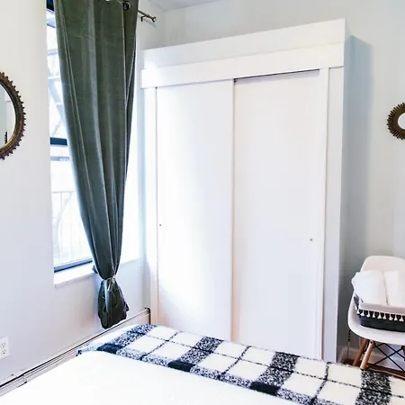 Stylish, Comfortable 3 Bdr In Trendy Williamsburg * New York
