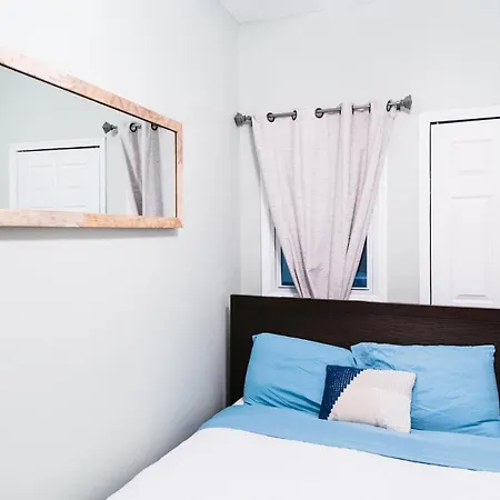 Stylish, Comfortable 3 Bdr In Trendy Williamsburg Apartment *