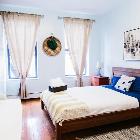 Stylish, Comfortable 3 Bdr In Trendy Williamsburg