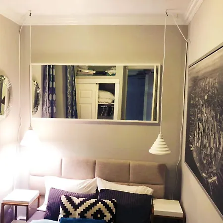 Apartment In The Heart Of Manhattan *