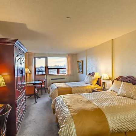 The Avenue Plaza Hotel