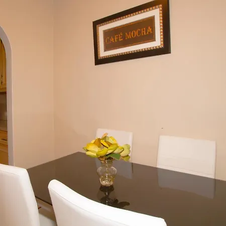 Perfect 3 Bedroom Midtown East Doorman Apt Apartment *