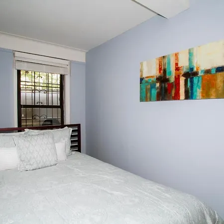 Perfect 3 Bedroom Midtown East Doorman Apt New York