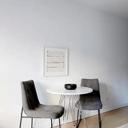 Modern Midtown East Suites By Sonder