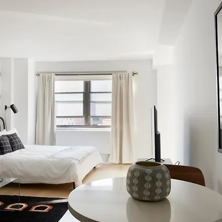 Modern Midtown East Suites By Sonder