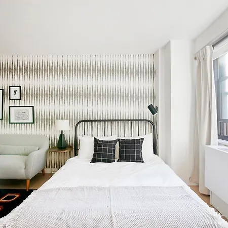 Modern Midtown East Suites By Sonder New York