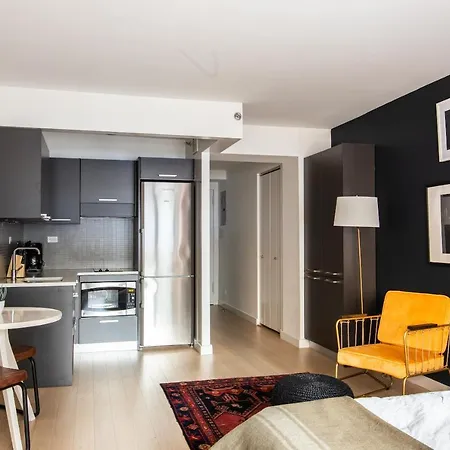 Modern Midtown East Suites By Sonder *
