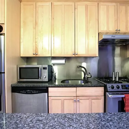 Fully Furnished 2 Bed Apt In Chelsea Nyc Apartment *