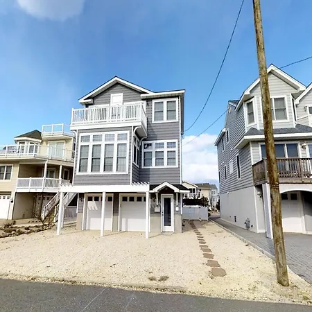 Brant Beach Oceanside Home.2 Living Summer That Has For The Whole Family. 140253 Holiday home *