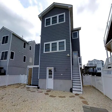 Brant Beach Oceanside Home.2 Living Summer That Has For The Whole Family. 140253