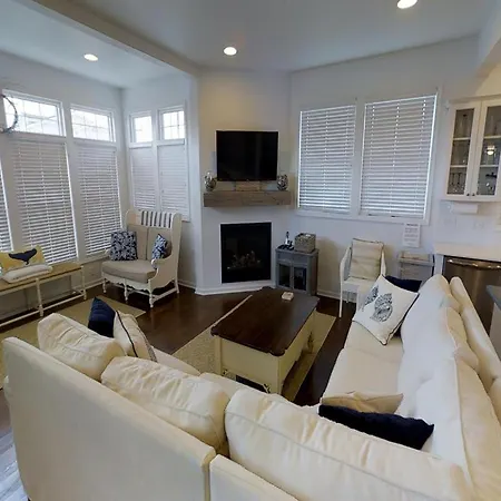 Holiday home Brant Beach Oceanside Home.2 Living Summer That Has For The Whole Family. 140253