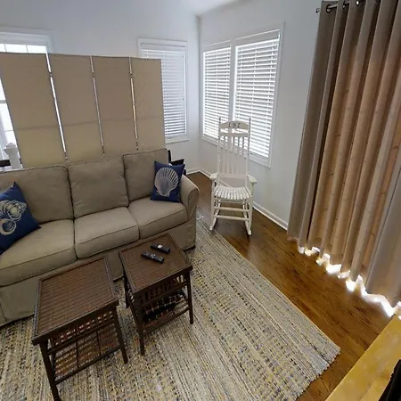 Brant Beach Oceanside Home.2 Living Summer That Has For The Whole Family. 140253 Holiday home New York