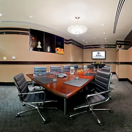 Hotel Hilton Fashion District 4*
