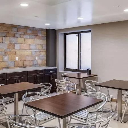 Umbrella Brooklyn - Newly Renovated Hotel 3*