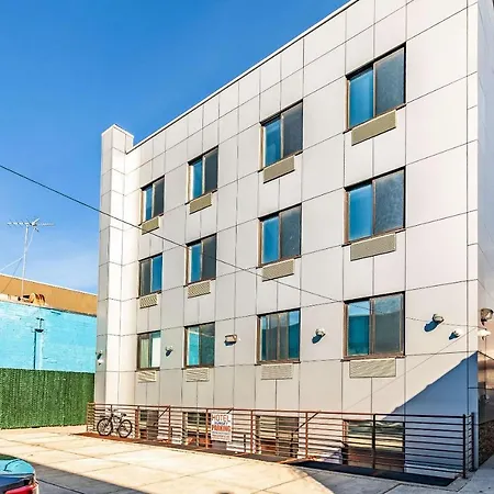 Umbrella Brooklyn - Newly Renovated Hotel 3*