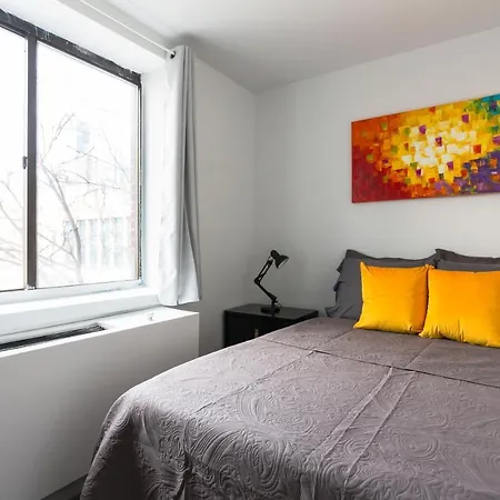 Modern Getaway In The Heart Of Ny Apartment *