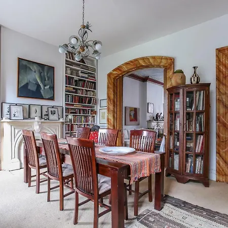 Dean Townhouse Ii Apartment *