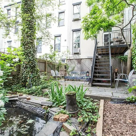 Dean Townhouse Ii Apartment *