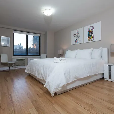 Cozy 2 Bedrooms By Central Park *