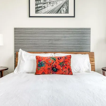 138 Bowery 4* New York