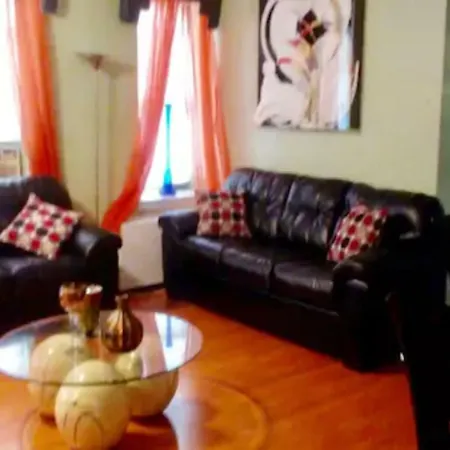 Two Bedroom Located In Inwood In Upper Manhattan New York