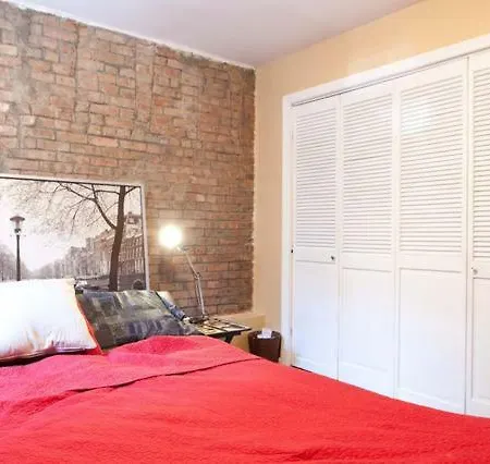 Quiet & Charming 2 Bedroom Condo In Manhattan Apts