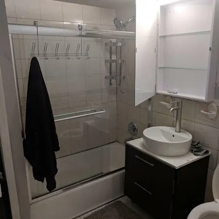 Quiet & Charming 2 Bedroom Condo In Manhattan Apts * New York