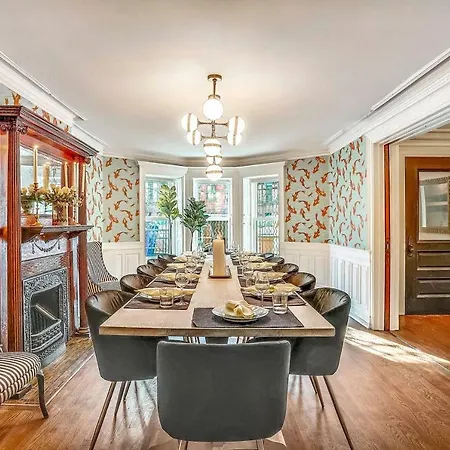 Stayloom's Dazzling Luxe Brownstone | 5 Min To A/c Villa *