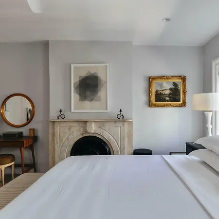 Apartment 3rd Street Place New York